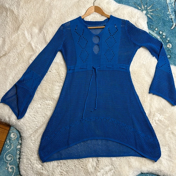 Beach Coverup - Picture 4 of 5